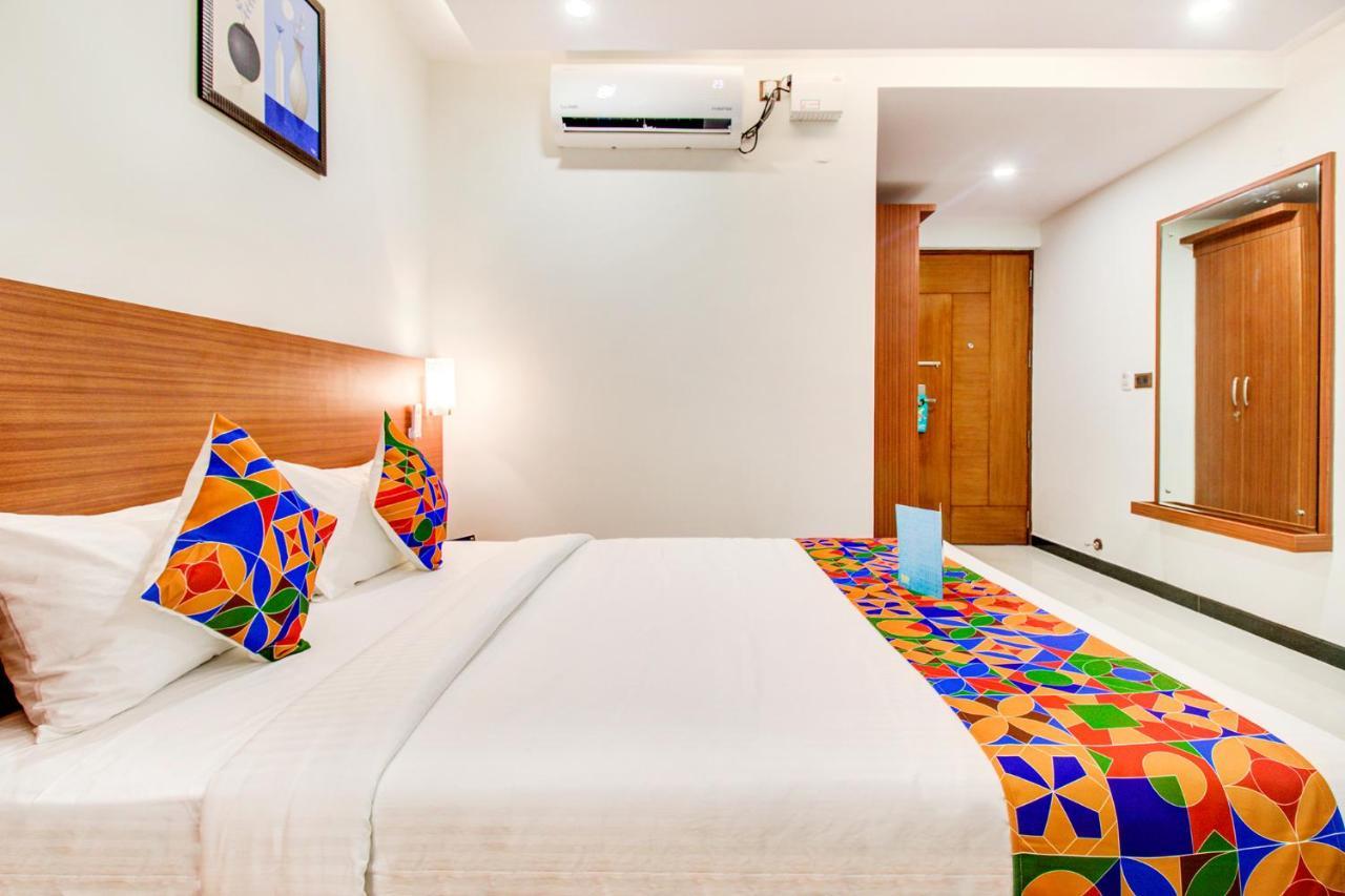 Fabhotel The Royal Suites - Nr Gopalan Innovation Mall Bangalore Exterior photo