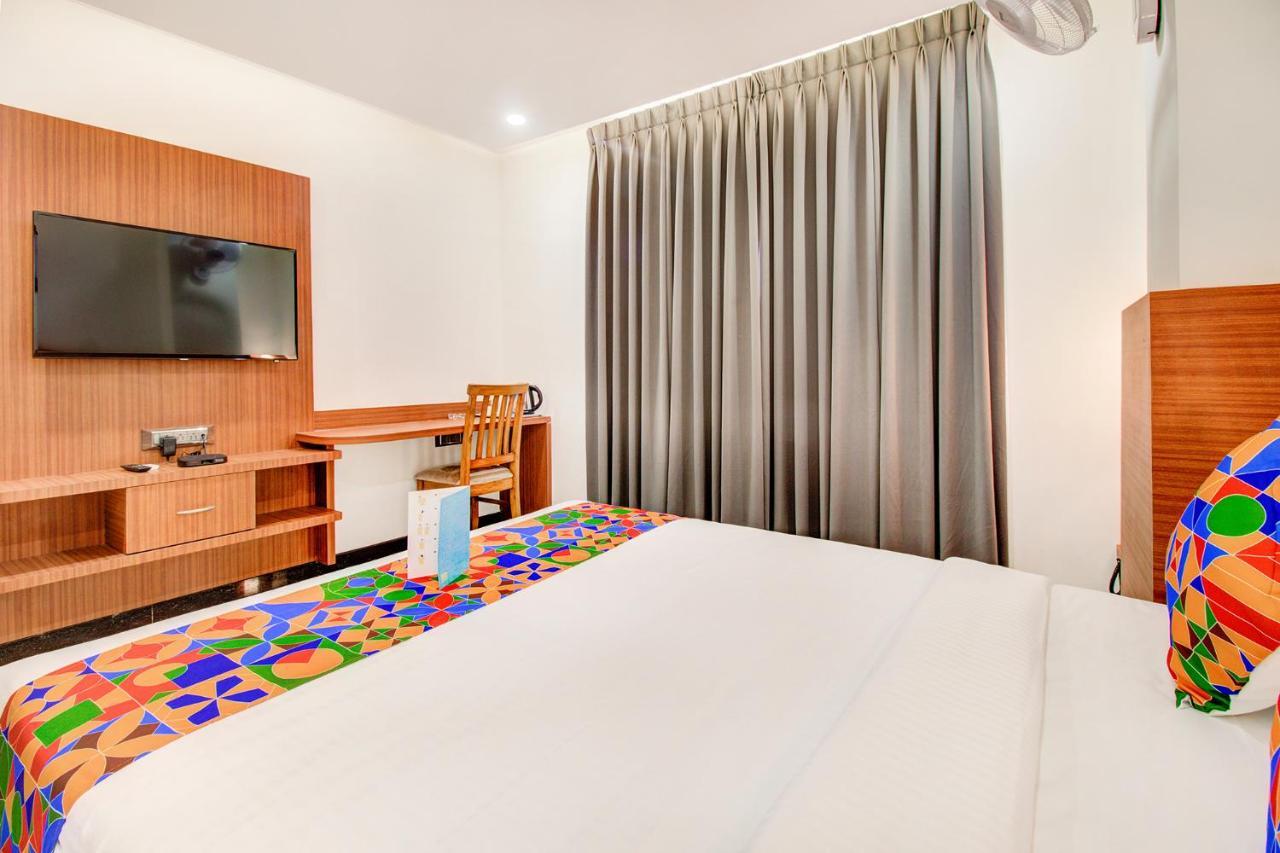 Fabhotel The Royal Suites - Nr Gopalan Innovation Mall Bangalore Exterior photo