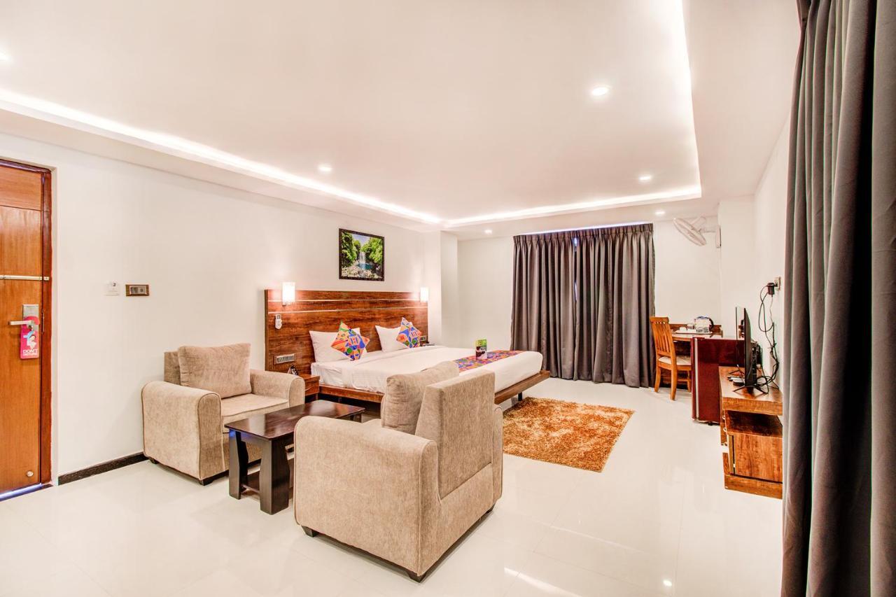 Fabhotel The Royal Suites - Nr Gopalan Innovation Mall Bangalore Exterior photo